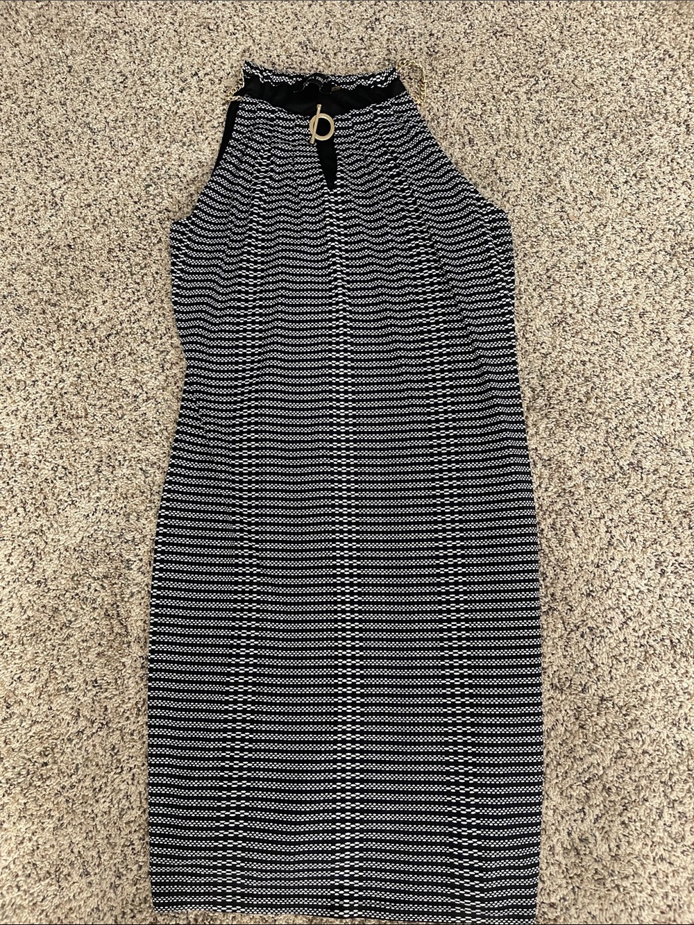Ivanka Trump Sheath sleeveless Dress